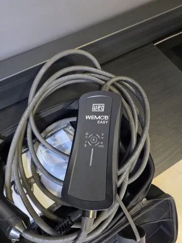 Carregador portátil WEG Wemob Easy 4,8 KW