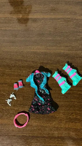 roupa lagoona g1 monster high