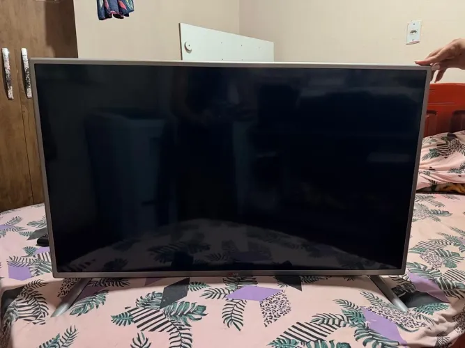 Tv LG 39 polegadas não e smart  só pra retirada de peça 