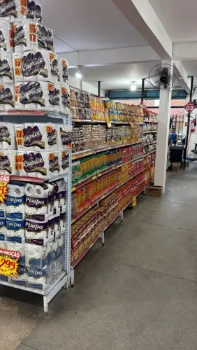 Prateleiras de supermercado
