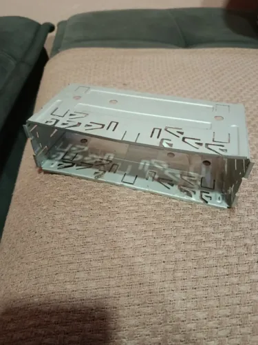 DVD retrátil automotivo Lenoxx AD-2618 / Novo