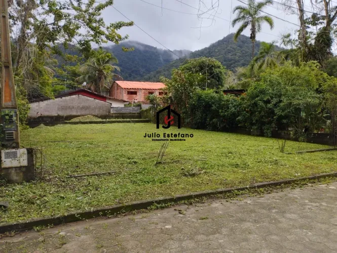 Terreno c/ área de 450,00m² no bairro Ressaca em Ubatuba
