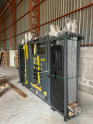 VENDE SE TRONCO E BALANÇA COMBAT PRIME MODELO CBP-movel 2026 