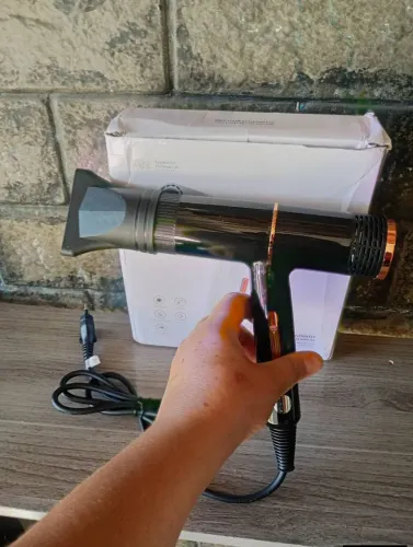Secador de cabelo novo na caixa 50$