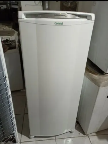 GELADEIRA FROSFEE MUITO NOVA DOU GARANTIA DE 3'MESES FAÇO A ENTREGA GRÁTIS