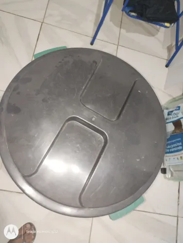 Vende-se um tonel 100L semi novo em perfeito estado