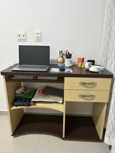 Mesinha de computador 