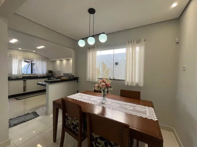 Casa com 3 dormitórios à venda, 150 m² por R$ 980.000,00 - Atibaia Jardim - Atibaia/SP