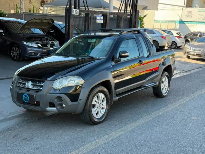 Fiat Strada Adv. Ext./ Ext.1.8 Locker Flex CE 2011