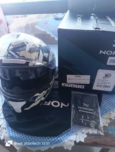 Capacete norisk Strada excelente estado