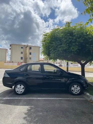 Ford Fiesta Sedan 1.0 8V Flex 4P 2012