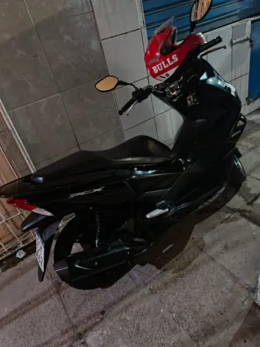 Vendo PCX 2016, 40.000km rodado, Bem conservada Otima para o dia dia 