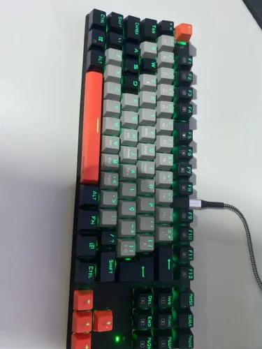 Teclado gamer 75% t deager bora