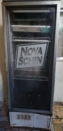 Freezer vertical porta de vidro 