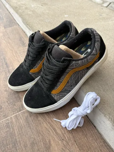 Tênis Vans - modelo BMX Old Skool (Courage Addams), tamanho 40