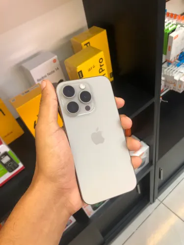 iPhone 15 pro (128gb)