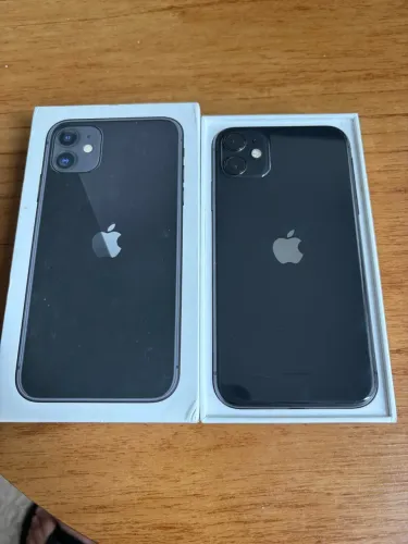 Vendo iPhone 11 64GB Preto