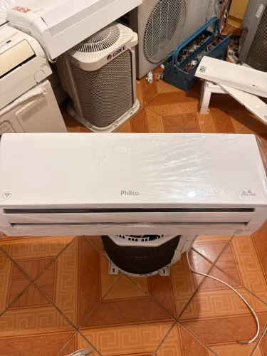 Vendo ar-condicionado Philco 12.000 Btus só frio