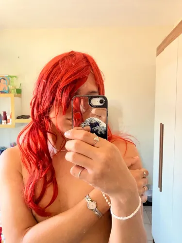 Vendo peruca vermelha