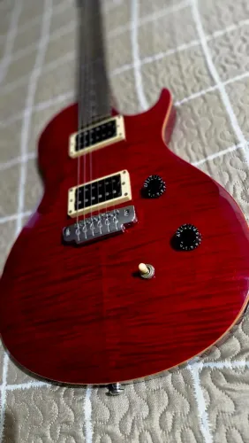 GUITARRA PRS SE 2004 Regulada com Elixir 