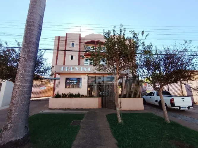 Apartamento no Residencial Treviso