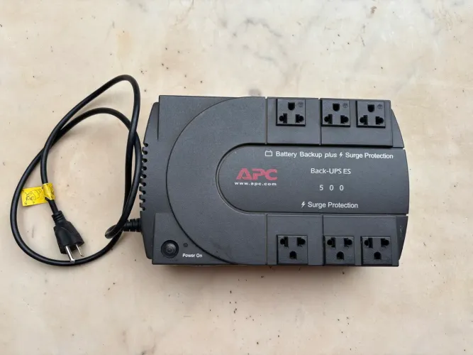 Nobreak APC Back-UPS ES 500