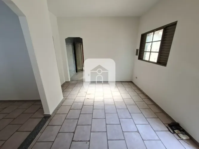 Casa para locação e venda no bairro Tibery