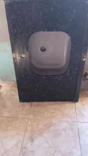 Vende se pia ,verde Ubatuba,95 por 60/ 300$ semi nova sem nenhum defeito 