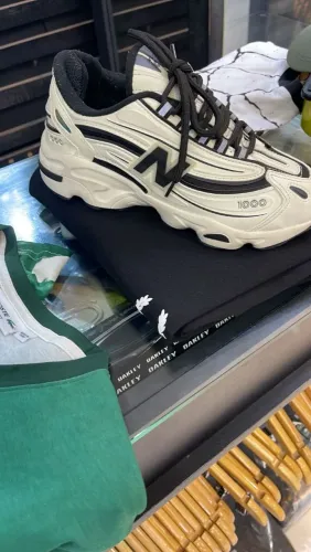 NEW BALANCE 1000