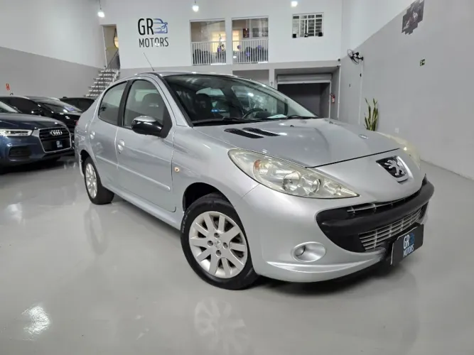 Peugeot 207 Sedan Passion XS 1.6 Flex 16V 4P 2010