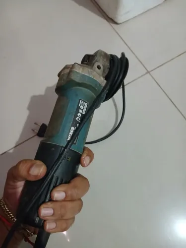 Lixadeira profissional original 220V ótimo eatado 