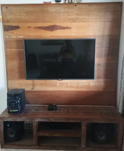Rack madeira maciça 