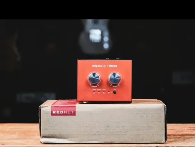 Interface Focusrite De Monitoramento Dante Rednet Am2