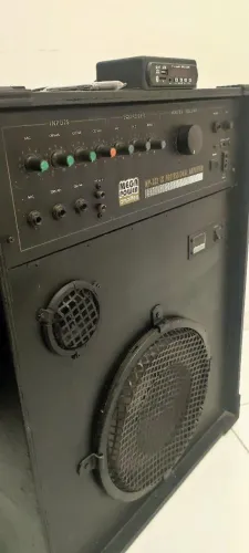 CAIXA DE SOM AMPLIFICADA - 250 RMS
