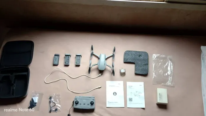 vendo drone cfly faith mini duas baterias e acessórios completo