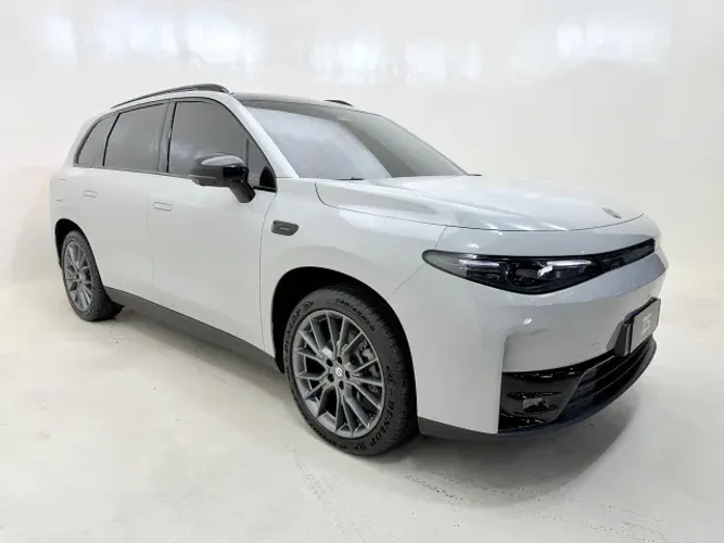 Leapmotor C10 REEV (Híbrido) 2026