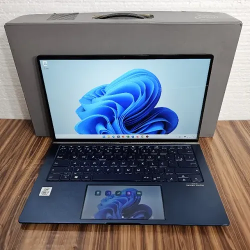 Notebook ASUS ZenBook 14 i7-10510U 1.8GHz 8GB 256GB NvME ScreenPad 2.0" 14" FHD IPS 1.2KG