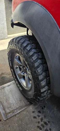 Pneus MUD Suzuki Jimmy
