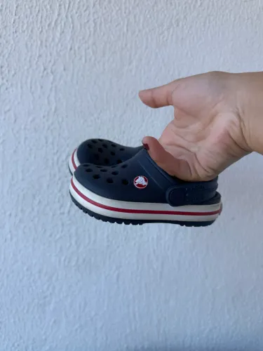 Crocs infantil