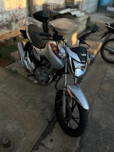 Cg125 com motor de 150