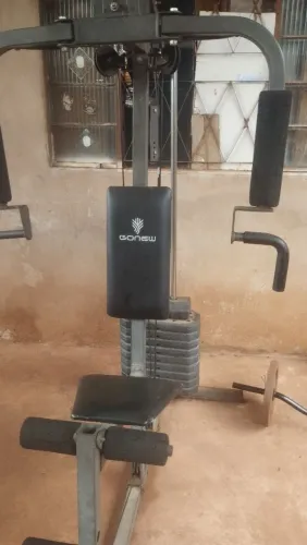 Vendo estação de musculação R$1.000