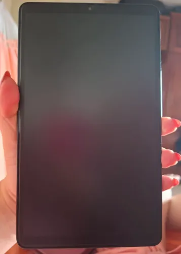 TABLET SAMSUNG A9, TELA 8.6 POL. SEMINOVO, SEM MARCAS DE USO. ACOMP. CAPA E PELÍCULA. 