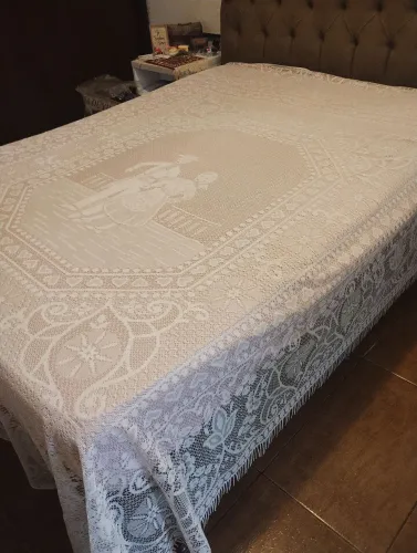 Colcha de renda casal