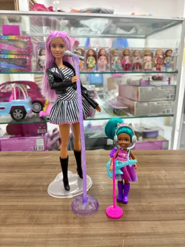 Lote Barbies pop star (Barbie + Chelsea)