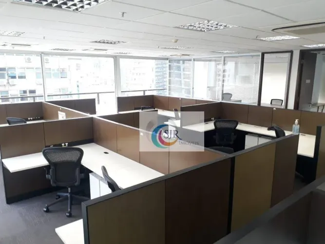 Conjunto Comercial com 245 m², 6 Vagas, Região da Paulista.