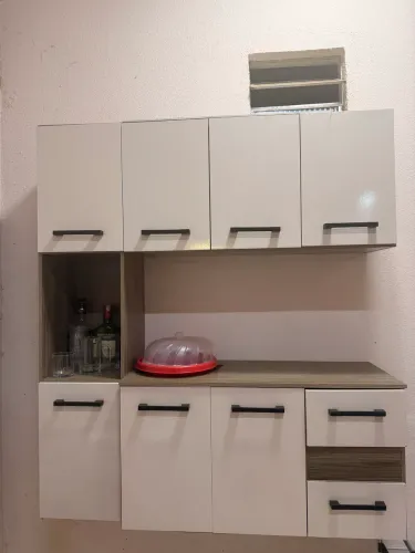 Armário de parede 