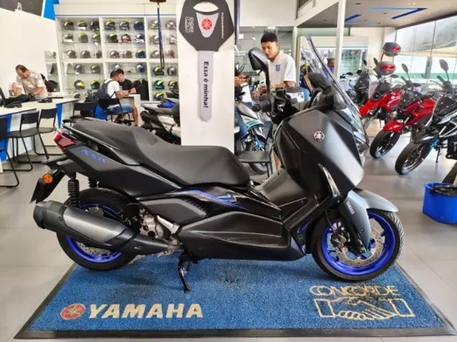 XMAX PRETA