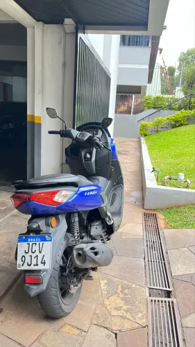 Nmax semi nova