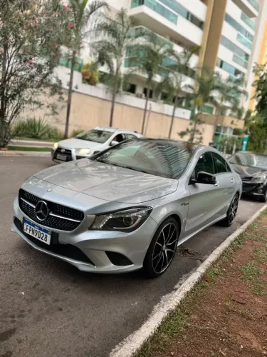 Mercedes-Benz CLA-200 First Edition 1.6 TB 16V Aut. 2014