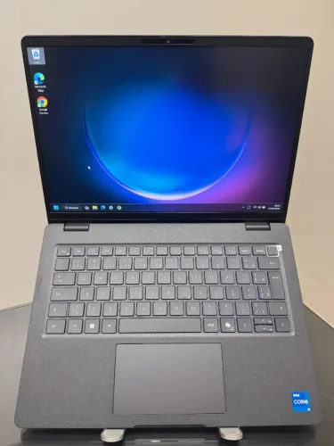 Notebook Dell i5 13° -8 GB Ram -SSD 512 - Tela Full HD IPS - Completo